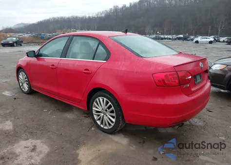 2013 Volkswagen Jetta 2.0L Tdi z USA, uszkodzony, nr VIN 3VWLL7AJ9DM393226